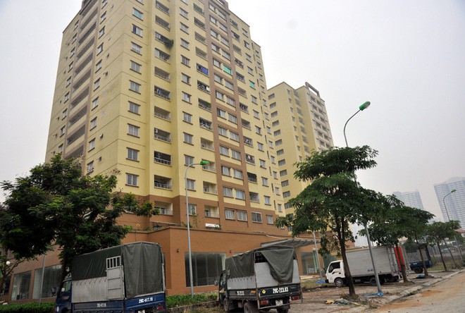 Hà Nội: Nhiều chung cư bỏ hoang cả chục năm khiến người dân nuối tiếc - Ảnh 12.