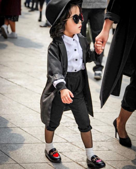 Cứ mỗi mùa Seoul Fashion Week đến, dân tình lại chỉ ngóng xem street style vừa cool vừa yêu của những fashionista nhí này - Ảnh 13.