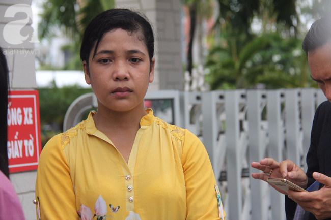Vụ b&eacute; g&aacute;i 13 tuổi tự tử nghi do bị x&acirc;m hại: Y&ecirc;u cầu l&agrave;m r&otilde; việc đập bỏ căn ph&ograve;ng của nghi can - Ảnh 13.