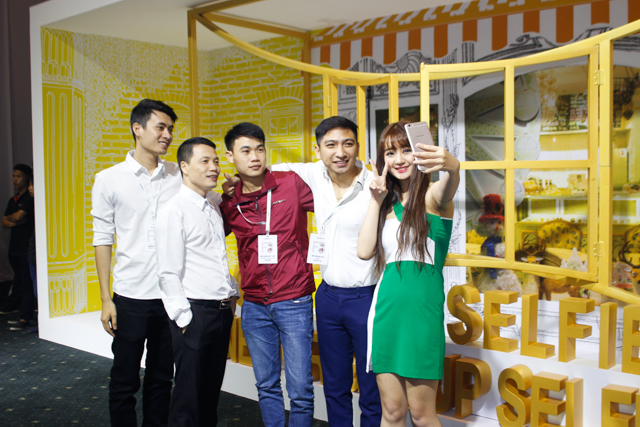 OPPO Việt Nam chính thức ra mắt F3 Plus với camera selfie kép, chú trọng chụp nhóm, giá 10,69 triệu đồng - Ảnh 15.