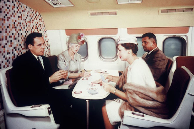 Trải nghiệm thời kỳ hoàng kim của ngành hàng không thập niên 70 qua những thước phim xưa cũ - Ảnh 15.
