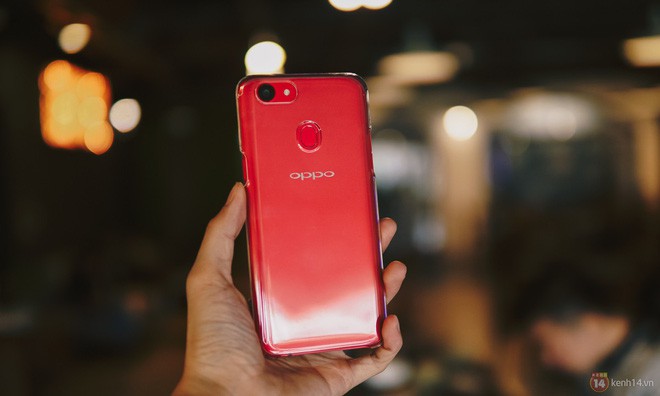 Mở hộp và trên tay phiên bản OPPO F5 RAM 6GB màu đỏ rực chào Giáng Sinh - Ảnh 15.