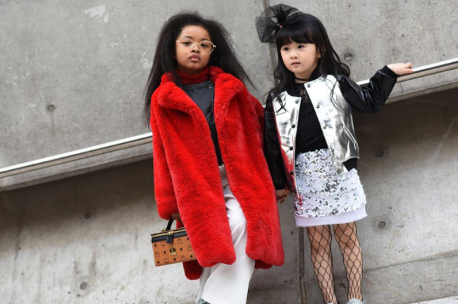 Cứ mỗi mùa Seoul Fashion Week đến, dân tình lại chỉ ngóng xem street style vừa cool vừa yêu của những fashionista nhí này - Ảnh 16.