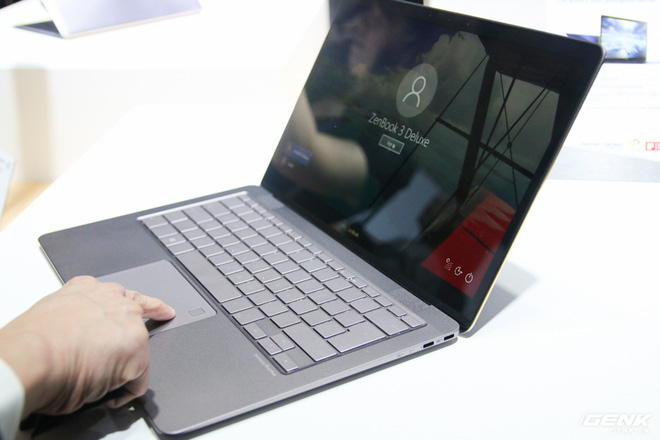 Trên tay loạt laptop mới ra mắt của Asus tại Computex 2017: ZenBook Flip S, ZenBook Pro, ZenBook 3 Deluxe, VivoBook Pro, VivoBook S - Ảnh 13.