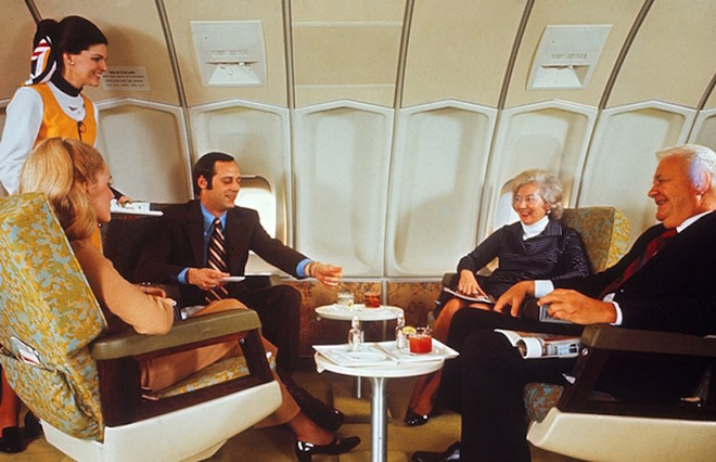 Trải nghiệm thời kỳ hoàng kim của ngành hàng không thập niên 70 qua những thước phim xưa cũ - Ảnh 16.