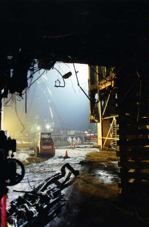 Tổ chức FBI vừa tiết lộ 20 bức ảnh mới của Lầu Năm Góc trong sự kiện khủng bố ngày 11/9 - Ảnh 33.