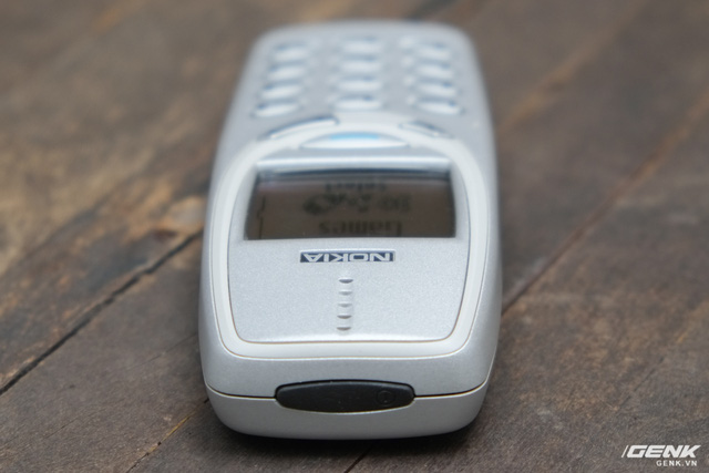 Mở hộp và trên tay chiếc Nokia 3310 đã 17 tuổi: Tấm vé quay trở về tuổi thơ - Ảnh 19. Mở hộp và trên tay chiếc Nokia 3310 đã 17 tuổi: Tấm vé quay trở về tuổi thơ - Ảnh 19.