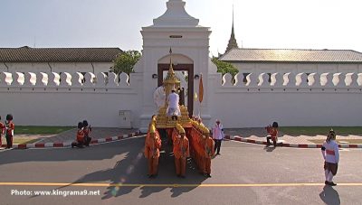 Thái Lan: Thi hài cố quốc vương được đưa vào tháp hỏa táng - Ảnh 20.