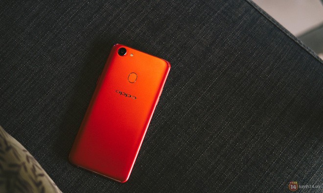 Mở hộp và trên tay phiên bản OPPO F5 RAM 6GB màu đỏ rực chào Giáng Sinh - Ảnh 19.