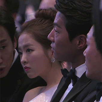 Fan sốc với thái độ lạnh lùng, thờ ơ của Park Bo Young khi Kwang Soo cố gắng bắt chuyện - Ảnh 3. Fan sốc với thái độ lạnh lùng, thờ ơ của Park Bo Young khi Kwang Soo cố gắng bắt chuyện - Ảnh 3.