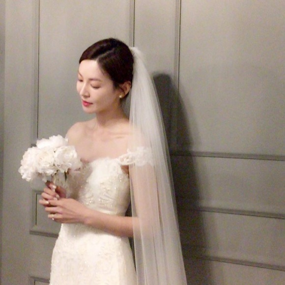 Hôn lễ của mỹ nhân I Need Romance Kim So Yeon: Cô dâu chú rể đẹp đôi hết phần người khác! - Ảnh 5.