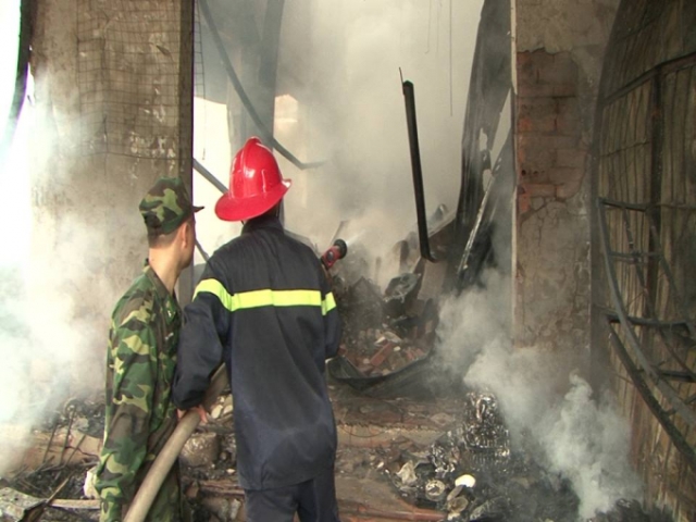 Công bố thiệt hại ban đầu vụ cháy lớn tại chợ Tân Thanh - Ảnh 3.