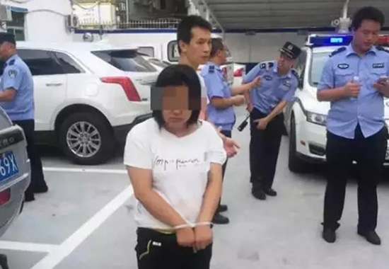 Gi&uacute;p mẹ xuống nh&agrave; lấy đồ, b&eacute; g&aacute;i 5 tuổi bị người lạ đ&aacute;nh h&ocirc;n m&ecirc; 4 ng&agrave;y chưa tỉnh - Ảnh 3.
