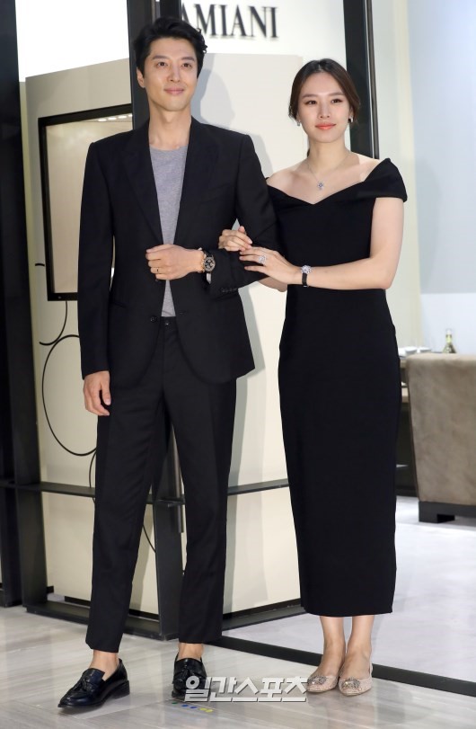 Hết kết hôn chớp nhoáng, cặp con ghẻ Lee Dong Gun và Jo Yoon Hee lại bí mật làm lễ cưới vào hôm nay - Ảnh 3.