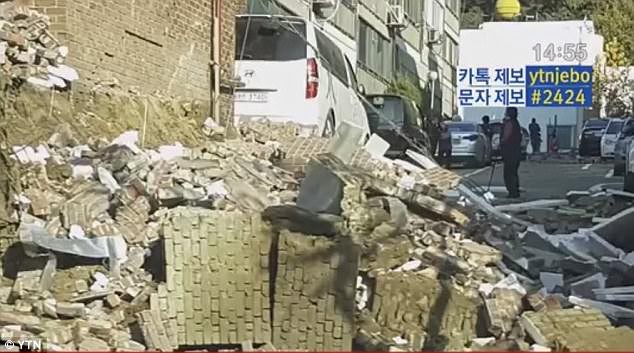 Khung cảnh đổ nát sau trận động đất mạnh 5,5 độ richter được đánh giá là mạnh thứ 2 trong lịch sử Hàn Quốc - Ảnh 7.