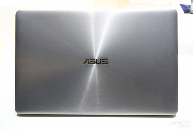 Trên tay loạt laptop mới ra mắt của Asus tại Computex 2017: ZenBook Flip S, ZenBook Pro, ZenBook 3 Deluxe, VivoBook Pro, VivoBook S - Ảnh 18.