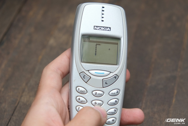 Mở hộp và trên tay chiếc Nokia 3310 đã 17 tuổi: Tấm vé quay trở về tuổi thơ - Ảnh 26.