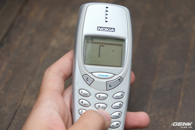 Mở hộp và trên tay chiếc Nokia 3310 đã 17 tuổi: Tấm vé quay trở về tuổi thơ - Ảnh 26. Mở hộp và trên tay chiếc Nokia 3310 đã 17 tuổi: Tấm vé quay trở về tuổi thơ - Ảnh 26.
