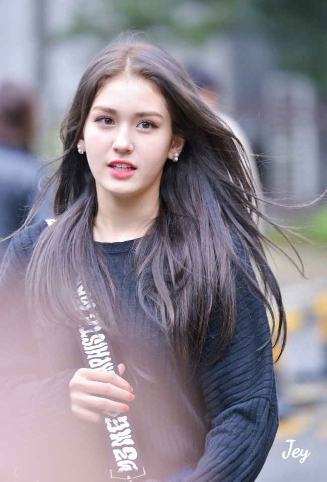 Tưởng Th&aacute;i Lan đ&atilde; c&oacute; nhiều người đẹp lai, nhưng h&oacute;a ra H&agrave;n Quốc cũng c&oacute; những sao lai đẹp h&uacute;t hồn - Ảnh 29.