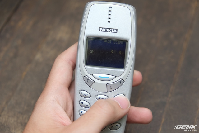 Mở hộp và trên tay chiếc Nokia 3310 đã 17 tuổi: Tấm vé quay trở về tuổi thơ - Ảnh 28. Mở hộp và trên tay chiếc Nokia 3310 đã 17 tuổi: Tấm vé quay trở về tuổi thơ - Ảnh 28.