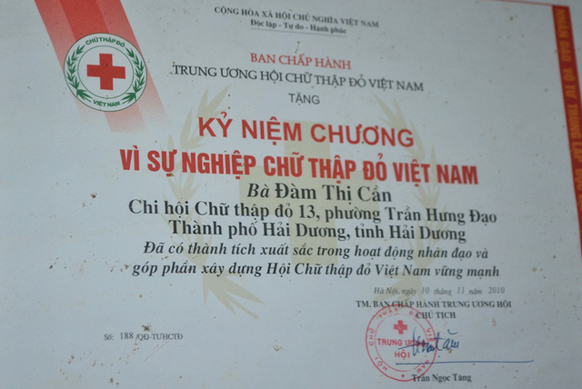 Người đ&agrave;n b&agrave; tự tay l&agrave;m cỗ cưới vợ hai cho chồng rồi... bỏ! - Ảnh 4.