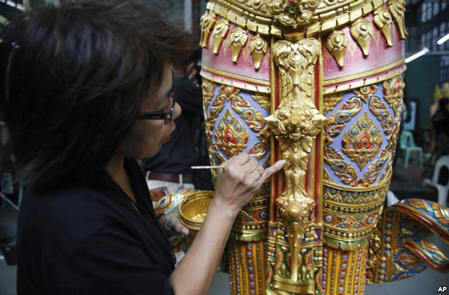 Có gì trong lễ tang 30 triệu USD của cố vương Thái Lan Bhumibol Adulyadej? - Ảnh 4.