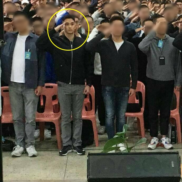 Kim Soo Hyun nhập ngũ 3