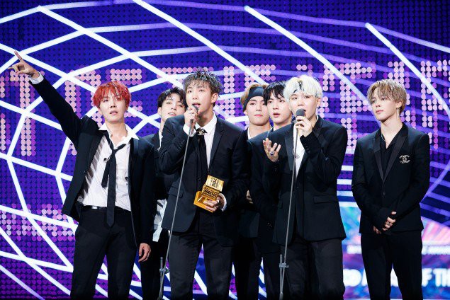 Netizen đồng loạt ủng hộ BTS sau hình ảnh kiệt sức tại hậu trường MAMA 2017 - Ảnh 5.