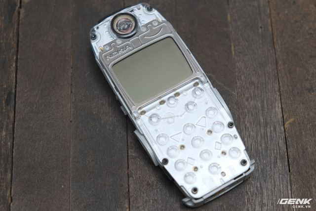 Mở hộp và trên tay chiếc Nokia 3310 đã 17 tuổi: Tấm vé quay trở về tuổi thơ - Ảnh 35. Mở hộp và trên tay chiếc Nokia 3310 đã 17 tuổi: Tấm vé quay trở về tuổi thơ - Ảnh 35.
