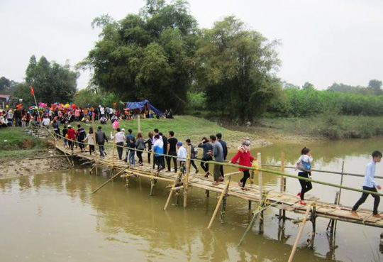 Đi chợ Chuộng “choảng nhau”… cầu may - Ảnh 5.