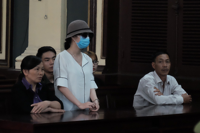 Nữ sinh bị tạt axit ở Sài Gòn kháng án thành công, cô gái chủ mưu lãnh án gần 10 năm tù - Ảnh 5.