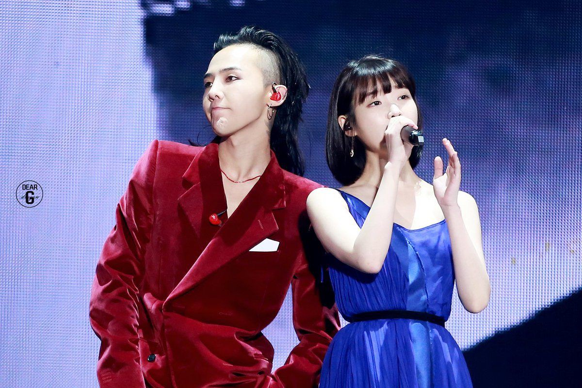 Đến dự concert IU, G-Dragon còn mang theo quà 
