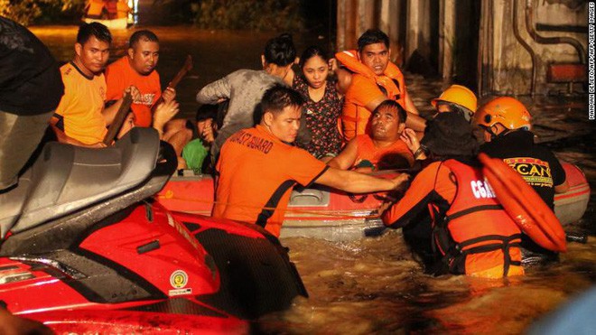 Bão Tembin sắp đổ bộ Việt Nam: Tàn phá khủng khiếp khi vào Philippines - Ảnh 5.