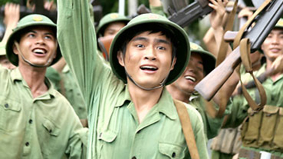 Cuối tuần xem gì?: Nhìn lại hình ảnh người lính Hà Nội trong Mùi cỏ cháy - Ảnh 6.