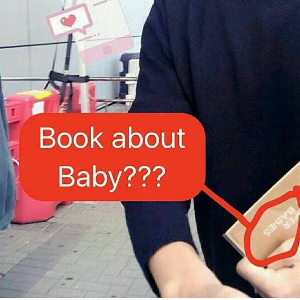 Song Joong Ki bị bắt gặp mua sách chăm con, củng cố tin đồn Song Hye Kyo đang mang thai? - Ảnh 3.