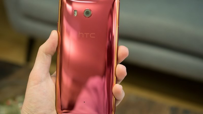 HTC U11 chính thức ra mắt, cho phép người dùng thao tác bằng cách bóp chặt - Ảnh 7.