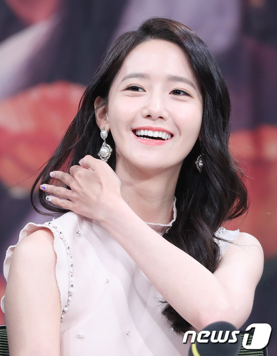 Yoona lộ tấm lưng trần trắng nõn, Im Siwan lọt thỏm vì bị cả nữ chính và nam thứ dìm - Ảnh 8.