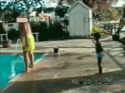 16 pha chơi khăm o&aacute;i oăm cho thấy quả b&aacute;o l&agrave; c&oacute; thật - Ảnh 11.