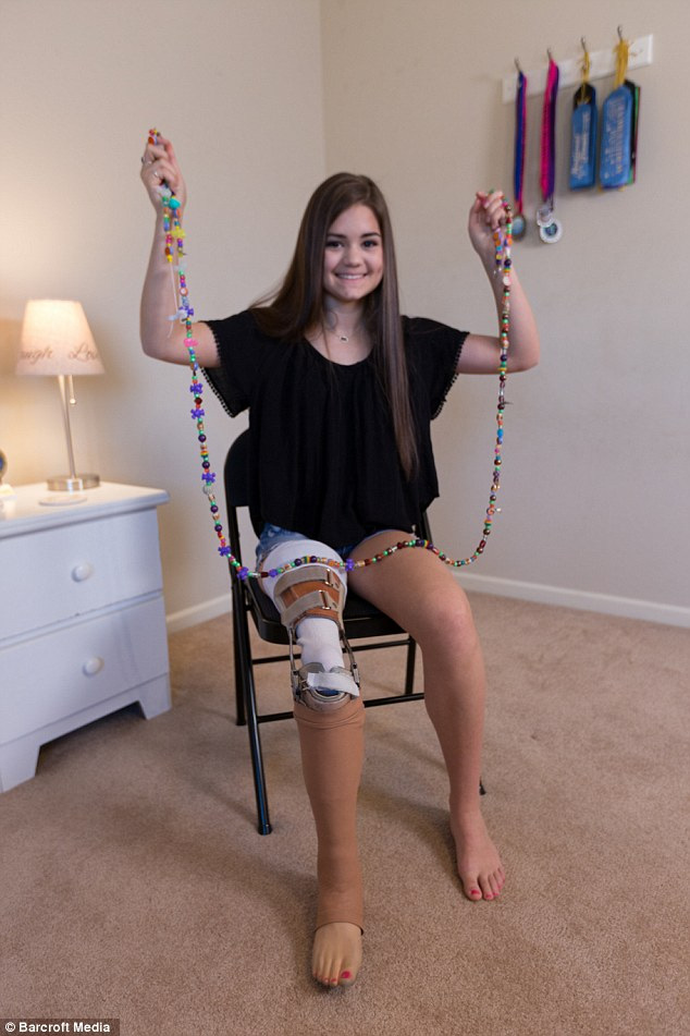 Bị u xương ác tính phải cắt bỏ phần chân dưới đầu gối, cô bé 14 tuổi vẫn làm được điều kỳ diệu khiến nhiều người khâm phục - Ảnh 5.