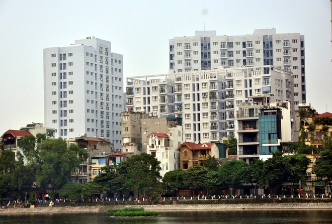 Hà Nội: Nhiều chung cư bỏ hoang cả chục năm khiến người dân nuối tiếc - Ảnh 7.