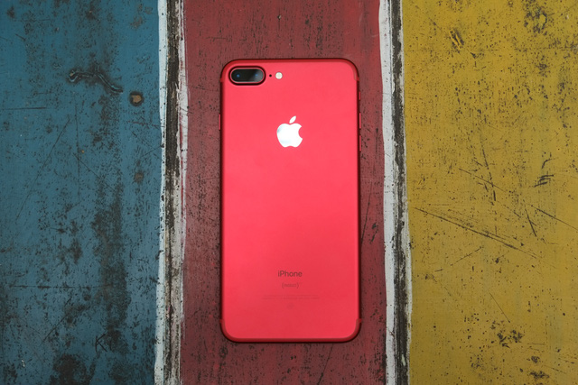 Mở hộp và trên tay iPhone 7 Plus đỏ đầu tiên tại Việt Nam, giá từ 25 triệu đồng - Ảnh 8.