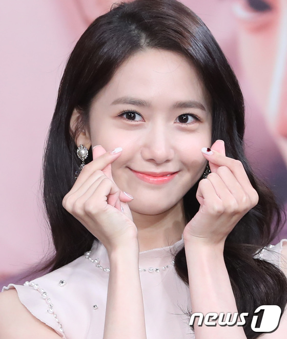 Yoona lộ tấm lưng trần trắng nõn, Im Siwan lọt thỏm vì bị cả nữ chính và nam thứ dìm - Ảnh 9.