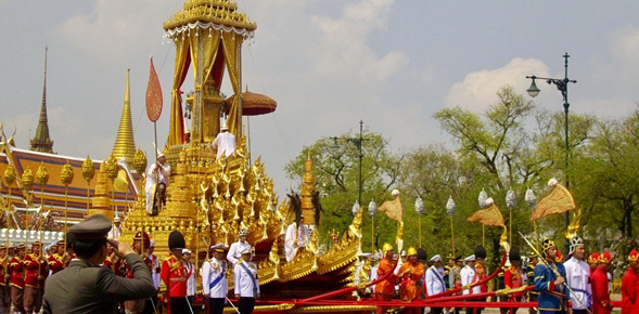 Có gì trong lễ tang 30 triệu USD của cố vương Thái Lan Bhumibol Adulyadej? - Ảnh 9.