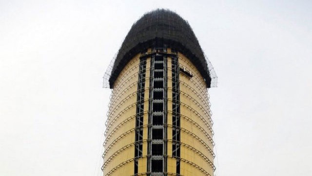 Trung Quốc: Xây tòa nhà giống hình con trai, bị dân chê làm xấu phong thủy cả thành phố - Ảnh 8.