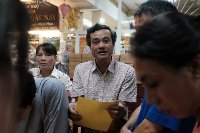 S&agrave;i G&ograve;n: Vợ dắt chồng, mẹ ẵm con g&aacute;i đi đăng k&yacute; hiến tạng cứu người - Ảnh 9.