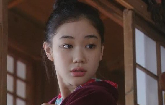 5 vai diễn làm nên tên tuổi Aoi Yuu - nàng thơ của xứ hoa anh đào - Ảnh 10.