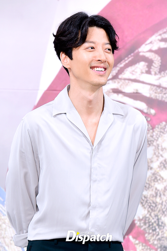 Nữ ho&agrave;ng dao k&eacute;o Park Min Young đọ sắc c&ugrave;ng mỹ nh&acirc;n v&ocirc; danh, Lee Dong Gun tiều tụy sau khi l&agrave;m bố - Ảnh 12.