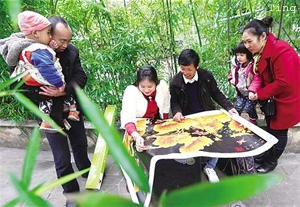 Cuộc sống phi thường của ch&agrave;ng trai bị biến dạng v&igrave; cứu 13 mạng người - Ảnh 10.