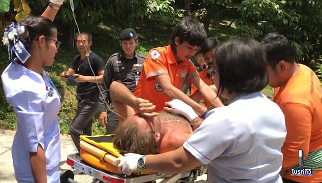 Thái Lan: Rơi xuống thác nước vì chụp ảnh selfie, nam diễn viên người Anh suýt chết khi mắc kẹt 3 ngày không thức ăn - Ảnh 3.