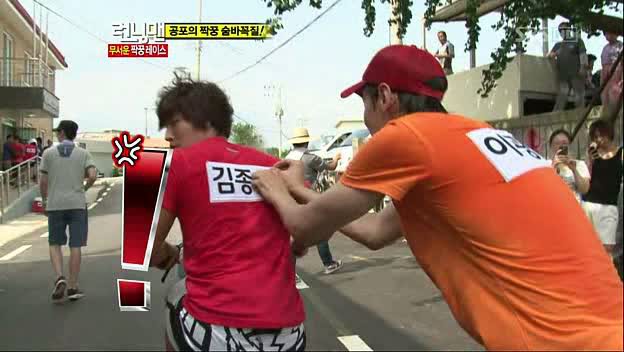 Ai đã từng biến Kim Jong Kook thành kẻ bại trận tại Running Man? - Ảnh 13.